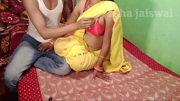 Married Iranian woman sucks a man's cock for paying rent
