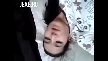Cute Iranian woman gently masturbates her pussy and shoots on her phone